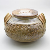 American Museum of Ceramic Art 2004.2.194 gift of the American Ceramic Society